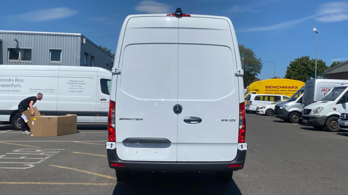Mercedes-Benz Sprinter 315Cdi L3 Diesel Rwd 3.5t H2 Pro Van 9G-Tronic - Image 10